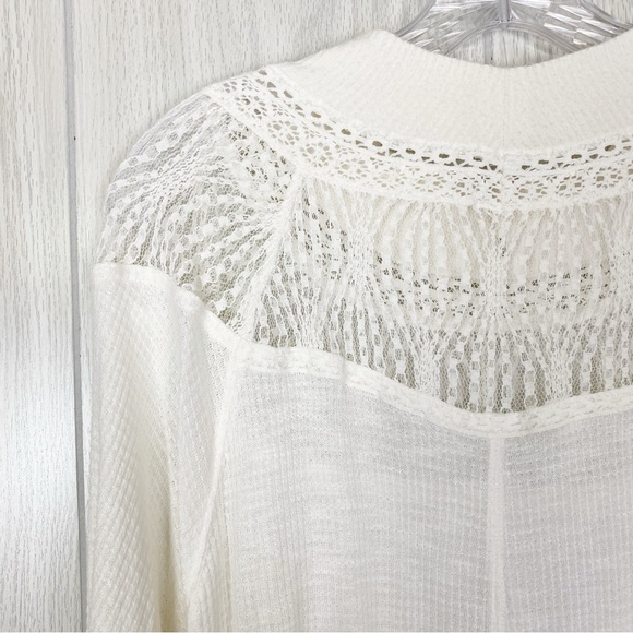 Free People | Spring Valley White Waffle Knit Lace Neck Long Sleeve Top Size XS - Picture 6 of 12